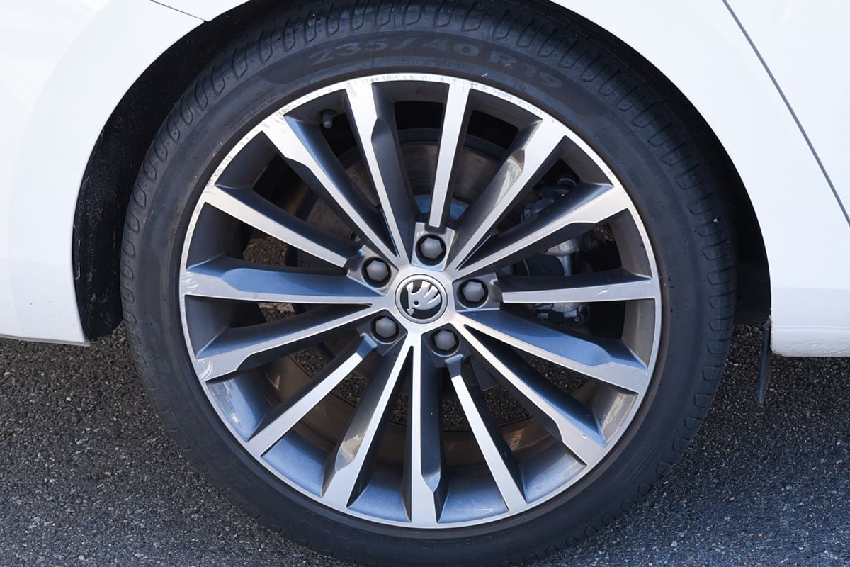 2018 SKODA Superb 162TSI NP