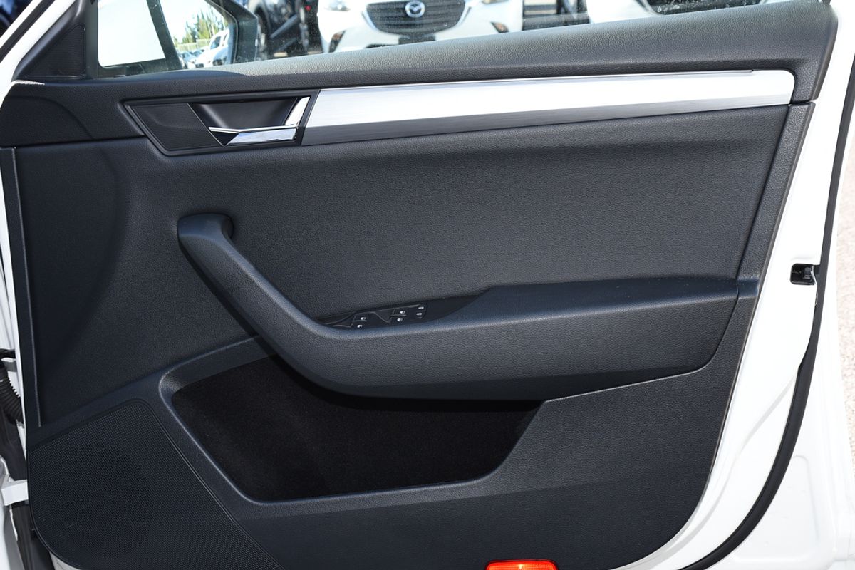 2018 SKODA Superb 162TSI NP