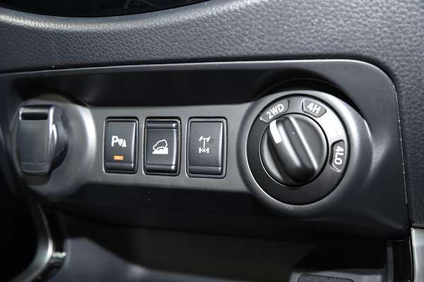 2023 Nissan Navara ST-X D23 4X4