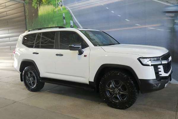 2023 Toyota LANDCRUISER FJA300 GR SPORT