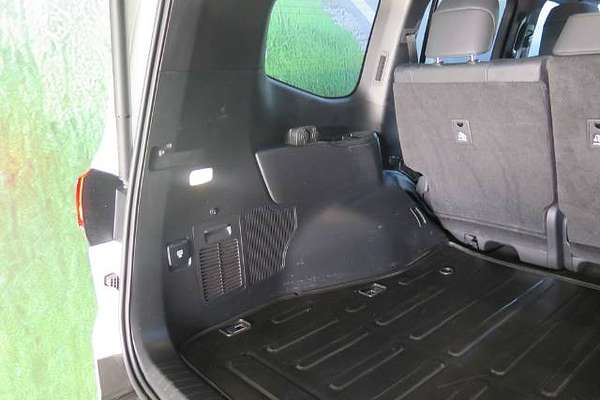 2023 Toyota LANDCRUISER FJA300 GR SPORT
