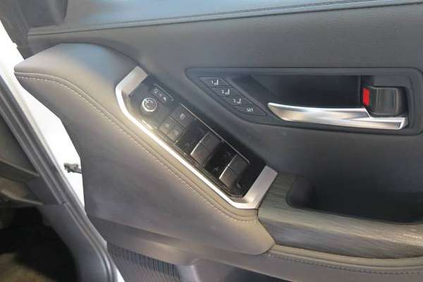 2023 Toyota LANDCRUISER FJA300 GR SPORT