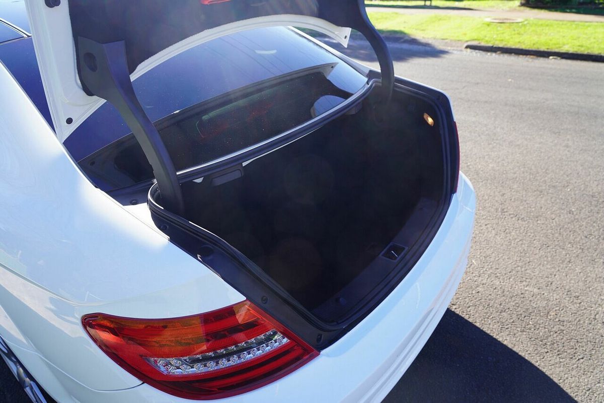 2012 Mercedes-Benz 250 CDI Sport BE W204 MY12