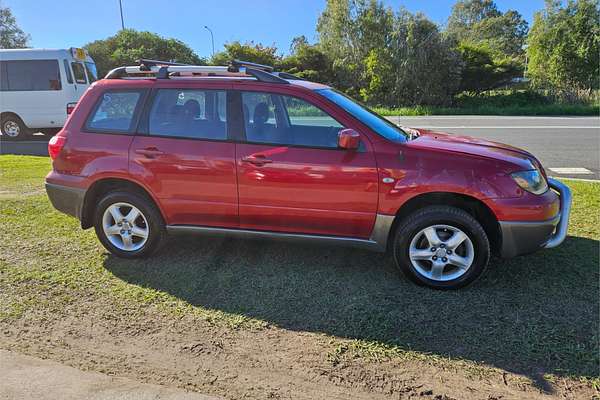 2004 Mitsubishi Outlander XLS ZE
