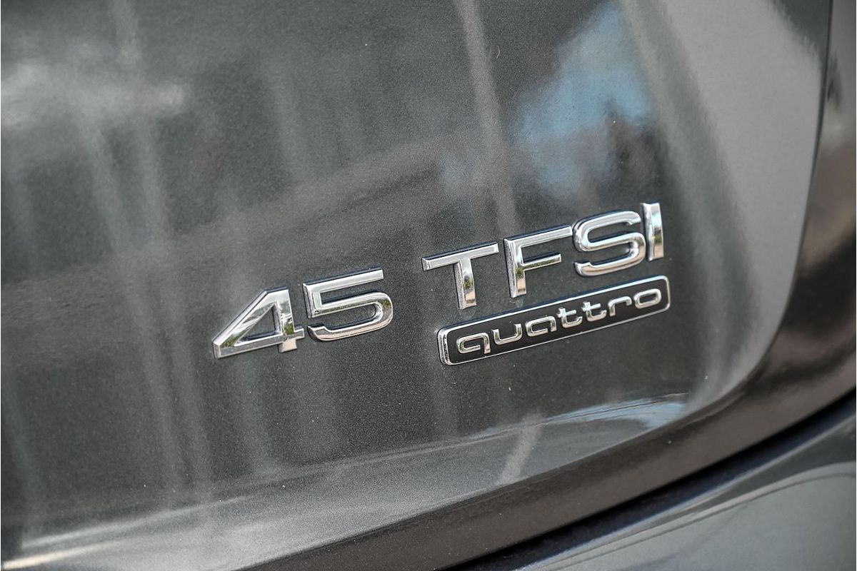 2024 Audi Q5 45 TFSI S line FY
