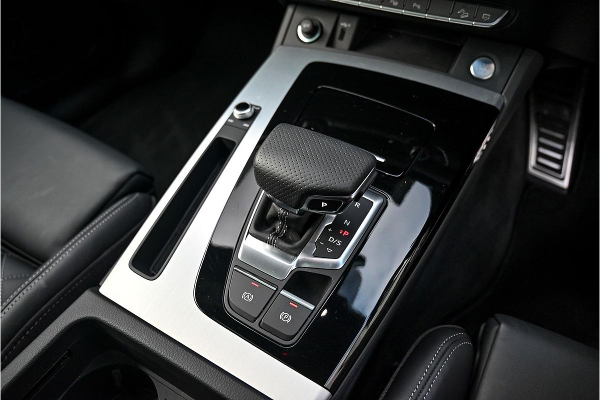 2024 Audi Q5 45 TFSI S line FY