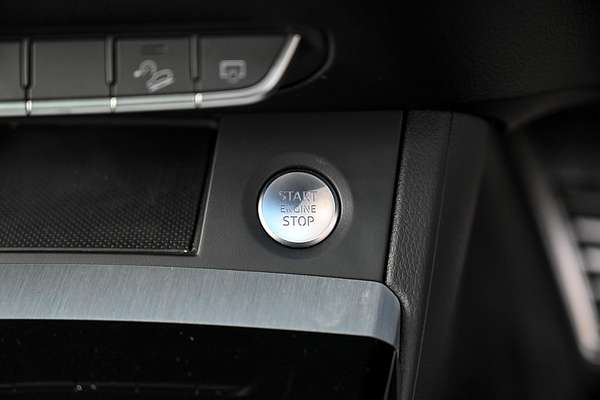 2024 Audi Q5 45 TFSI S line FY
