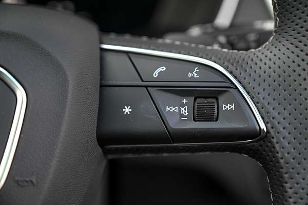 2024 Audi Q5 45 TFSI S line FY