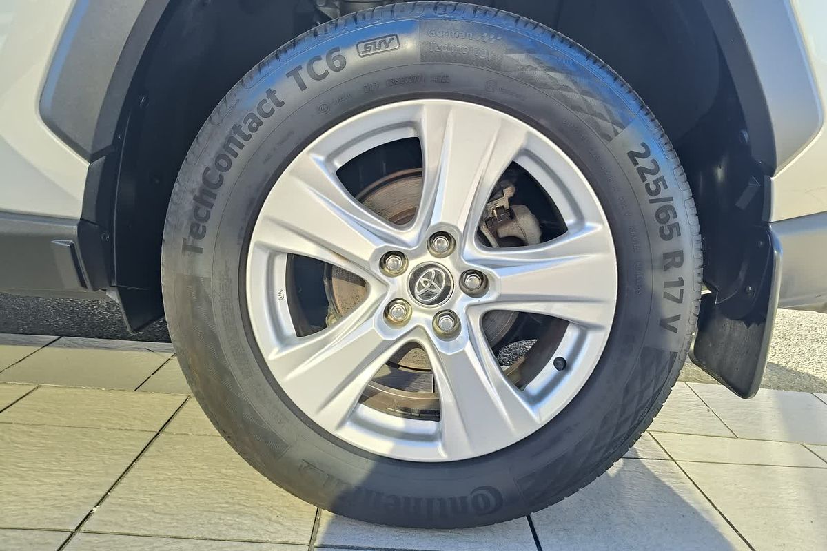 2019 Toyota RAV4 GX MXAA52R
