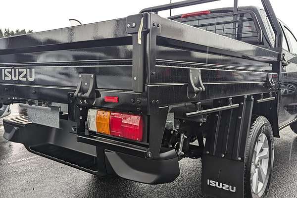 2025 Isuzu D-MAX LS-M 4X4