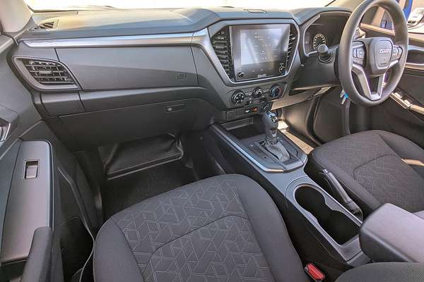 2025 Isuzu D-MAX LS-M 4X4