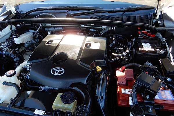 2018 Toyota Hilux SR GUN126R 4X4