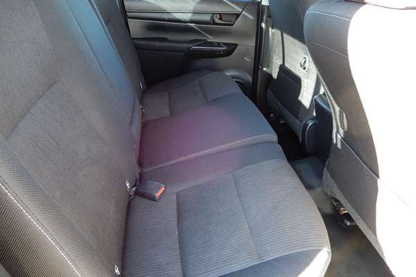 2018 Toyota Hilux SR GUN126R 4X4