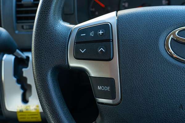 2017 Toyota Hiace Commuter KDH223R