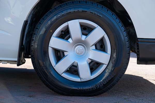 2017 Toyota Hiace Commuter KDH223R