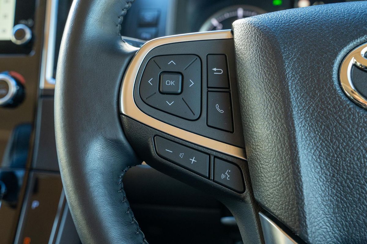 2024 Toyota Granvia VX GDH303R