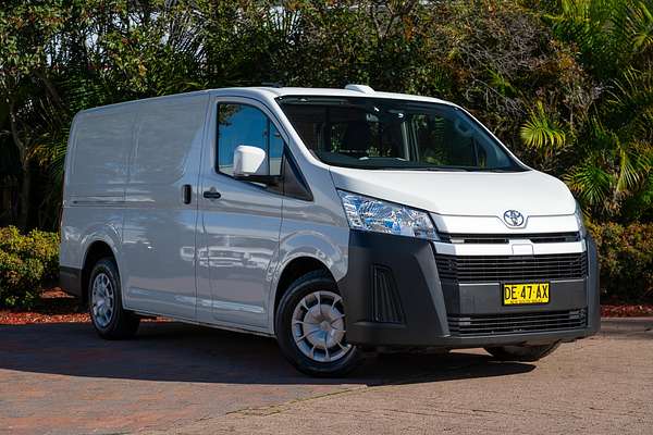 2022 Toyota Hiace GDH300R LWB