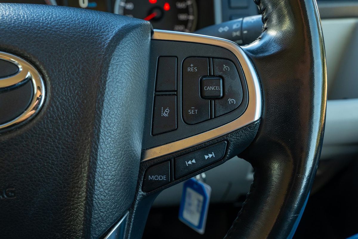 2022 Toyota Hiace GDH300R LWB