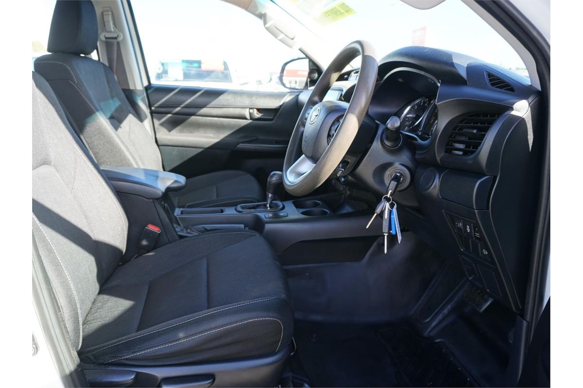 2020 Toyota Hilux SR GUN126R 4X4