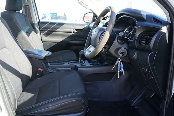 2020 Toyota Hilux SR GUN126R 4X4