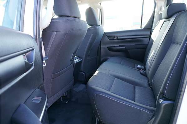 2020 Toyota Hilux SR GUN126R 4X4