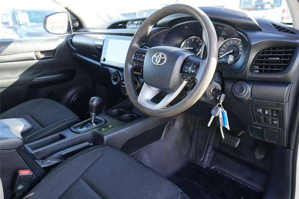 2020 Toyota Hilux SR GUN126R 4X4