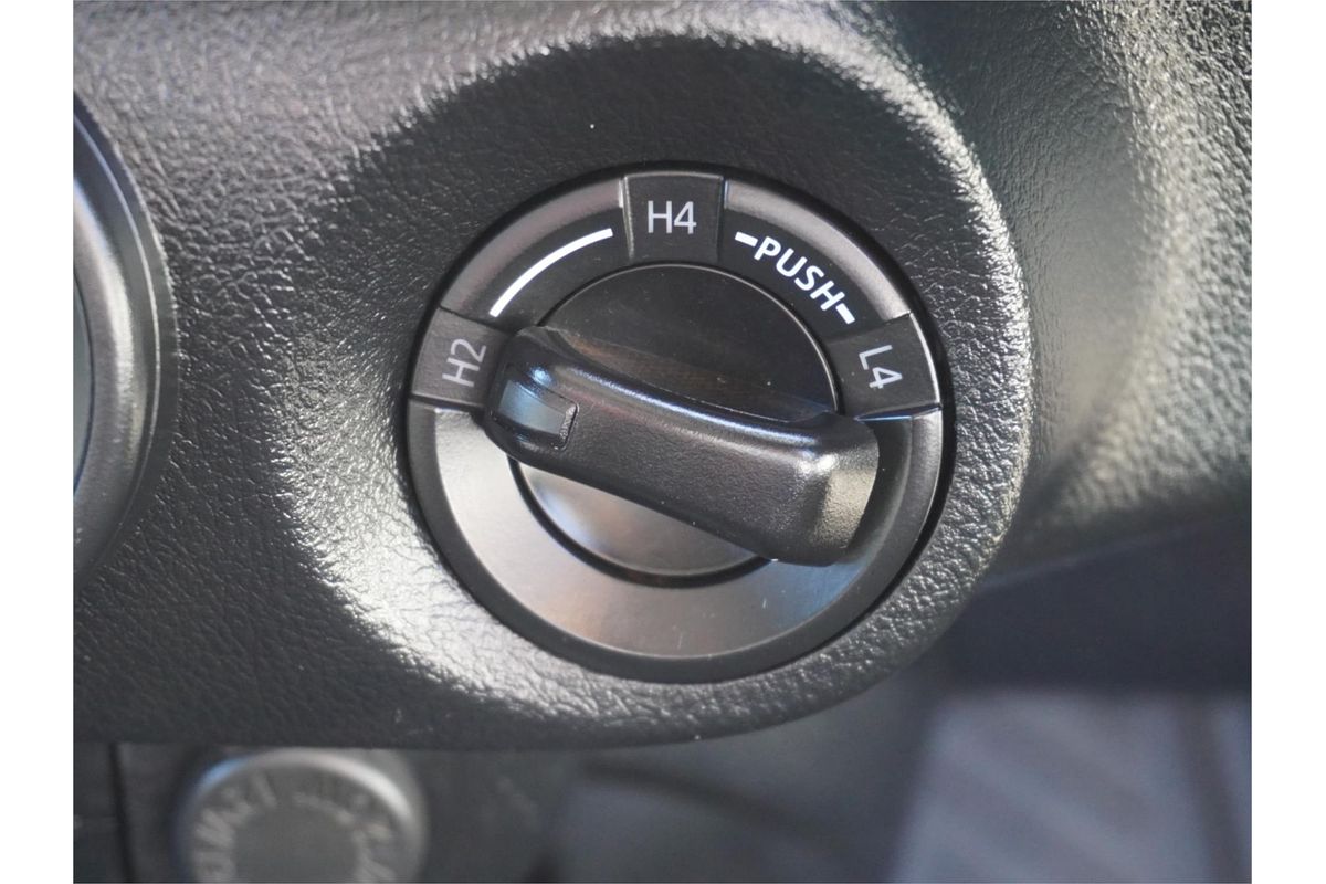 2020 Toyota Hilux SR GUN126R 4X4