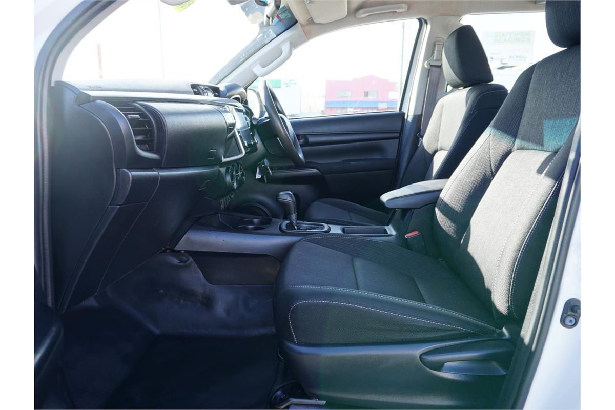 2020 Toyota Hilux SR GUN126R 4X4