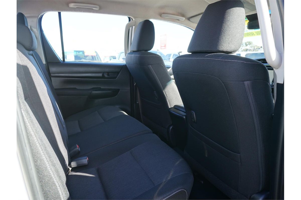 2020 Toyota Hilux SR GUN126R 4X4