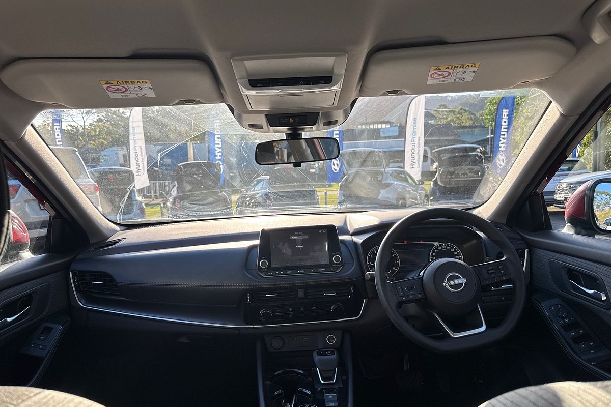 2024 Nissan X-TRAIL ST T33