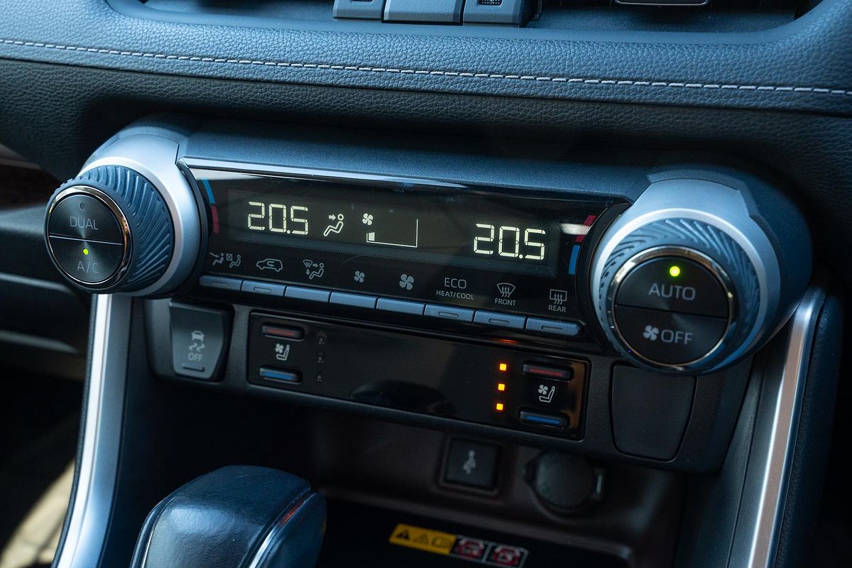 2022 Toyota RAV4 Cruiser AXAH54R