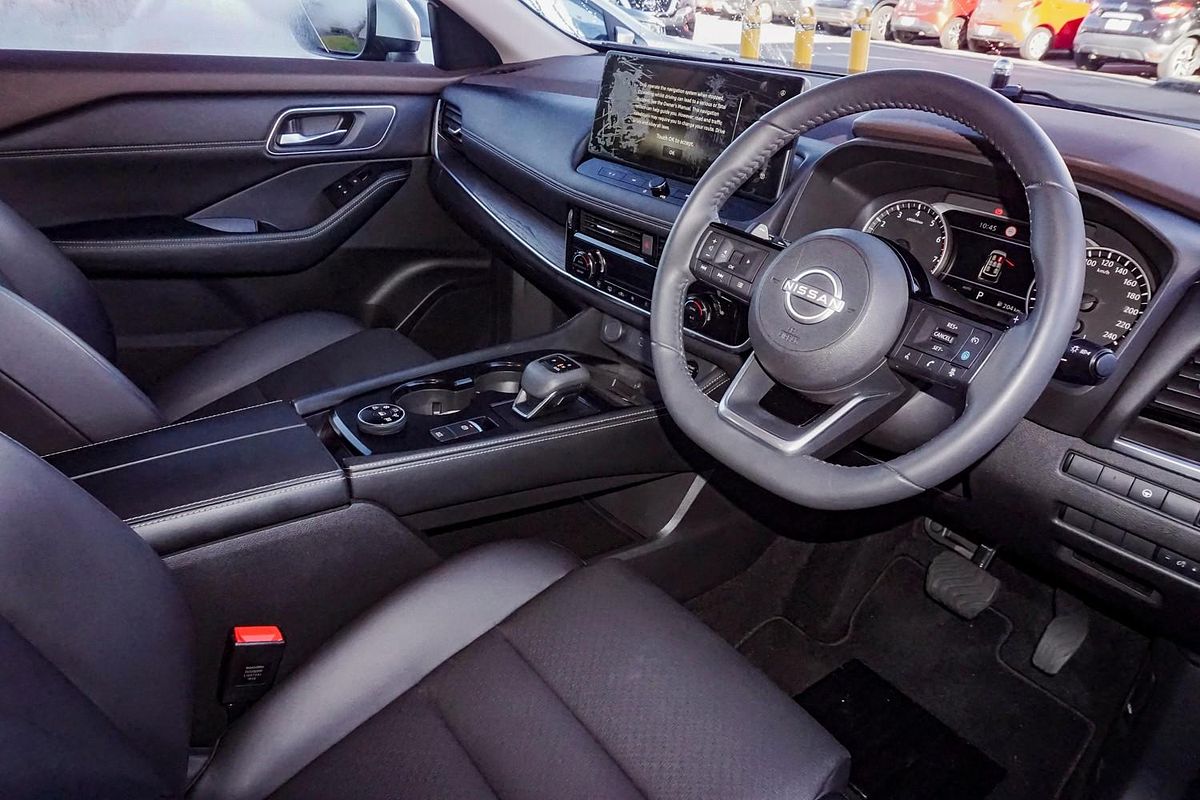 2024 Nissan X-TRAIL ST-L T33