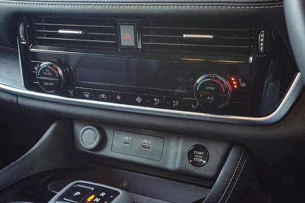 2024 Nissan X-TRAIL ST-L T33