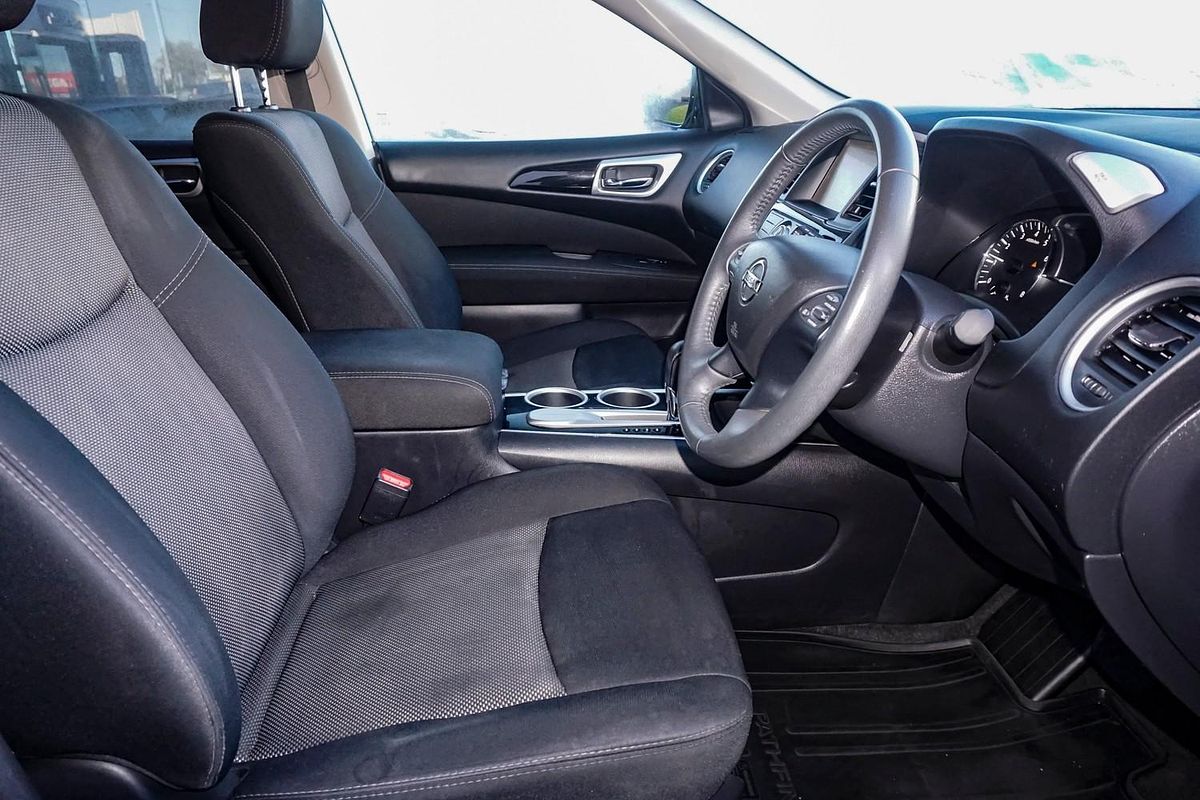 2018 Nissan Pathfinder ST R52 Series II