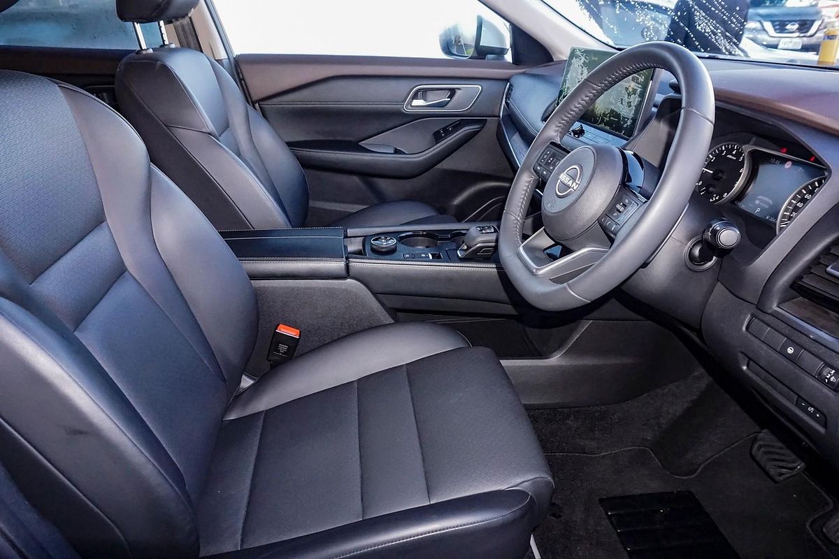 2024 Nissan X-TRAIL ST-L T33