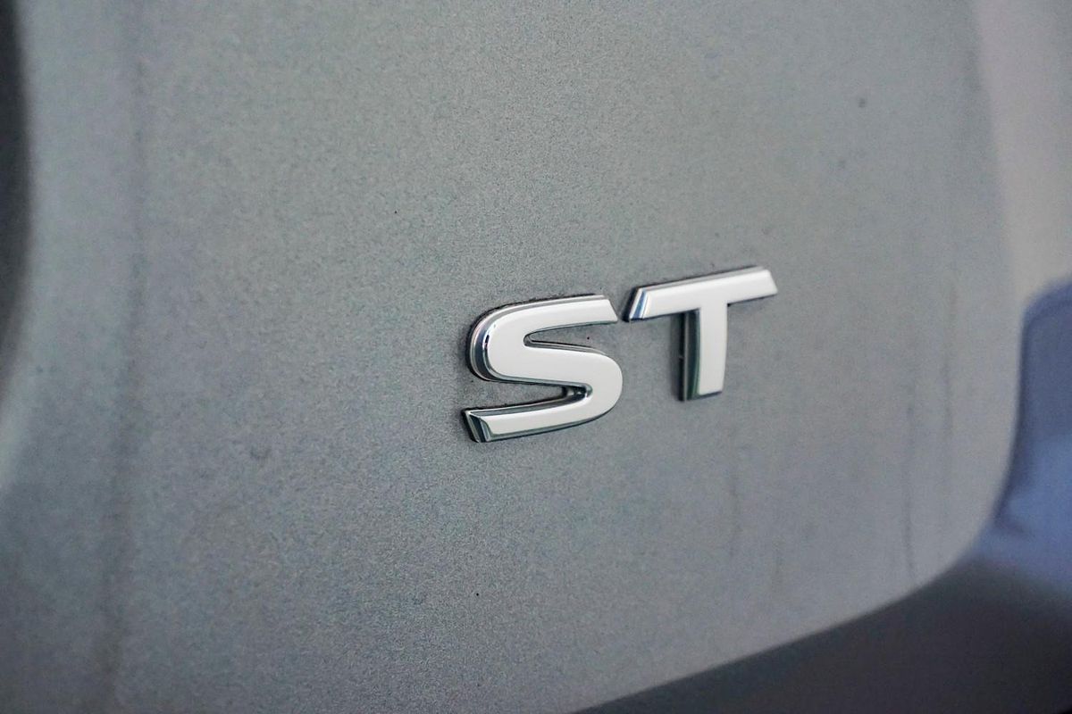 2018 Nissan Pathfinder ST R52 Series II
