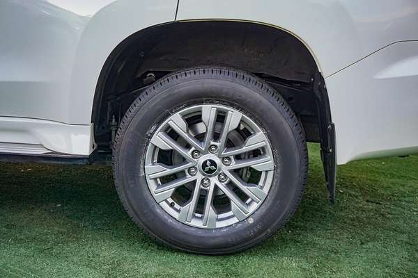 2022 Mitsubishi Pajero Sport GLX QF