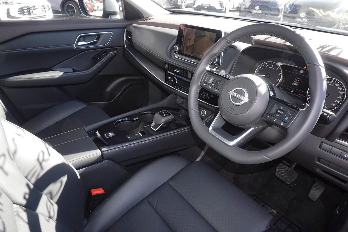 2023 Nissan X-TRAIL ST-L T33