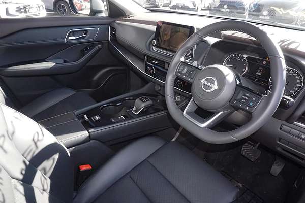 2023 Nissan X-TRAIL ST-L T33