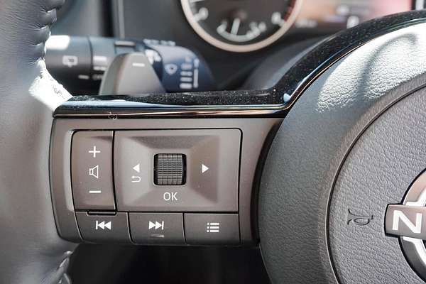 2023 Nissan X-TRAIL ST-L T33