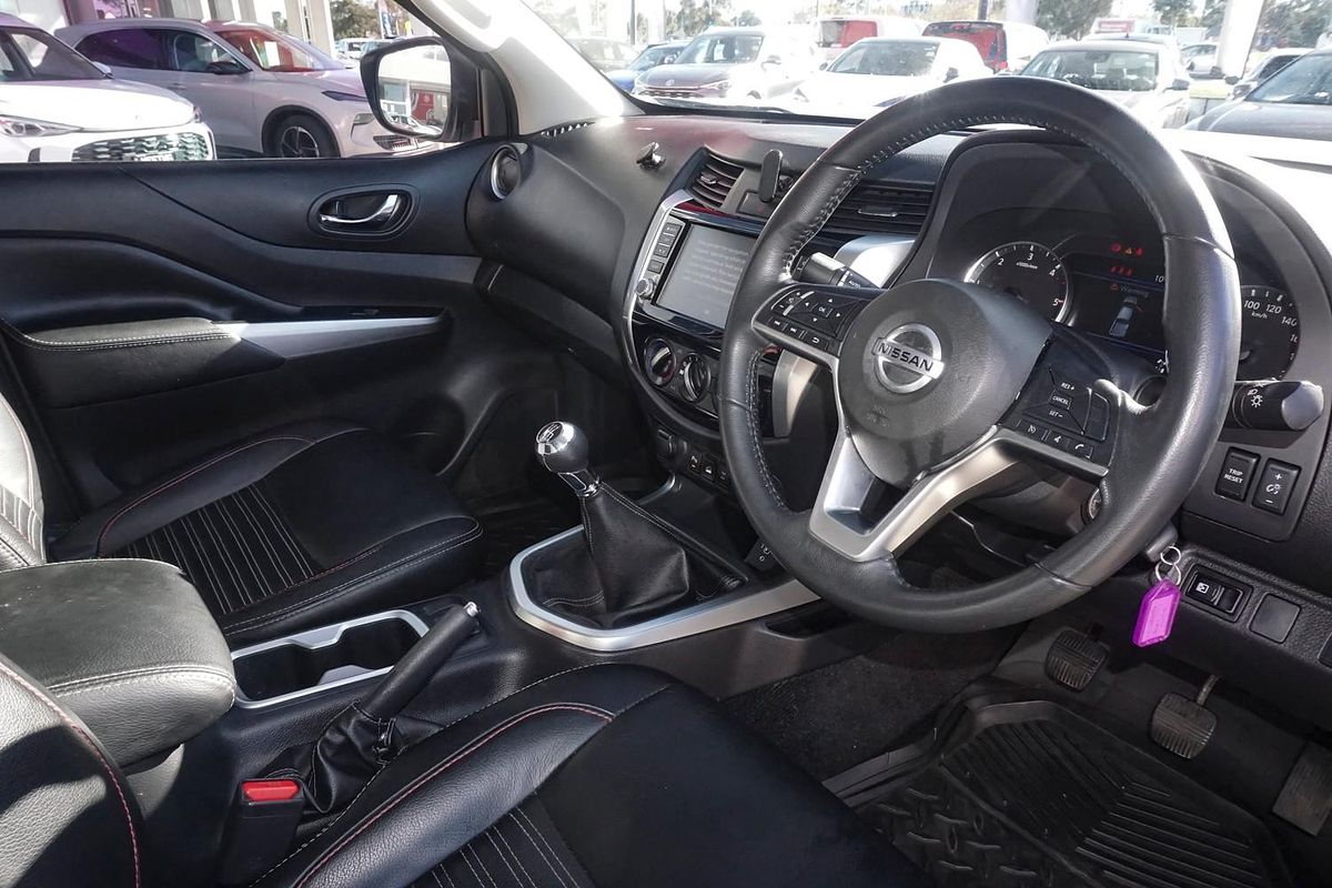 2021 Nissan Navara ST D23 4X4