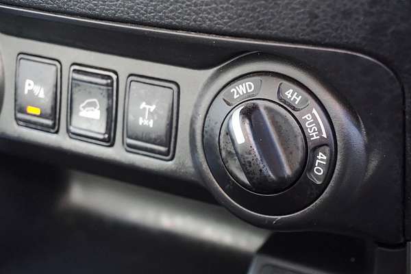 2021 Nissan Navara ST D23 4X4