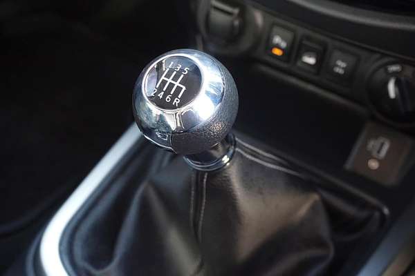 2021 Nissan Navara ST D23 4X4