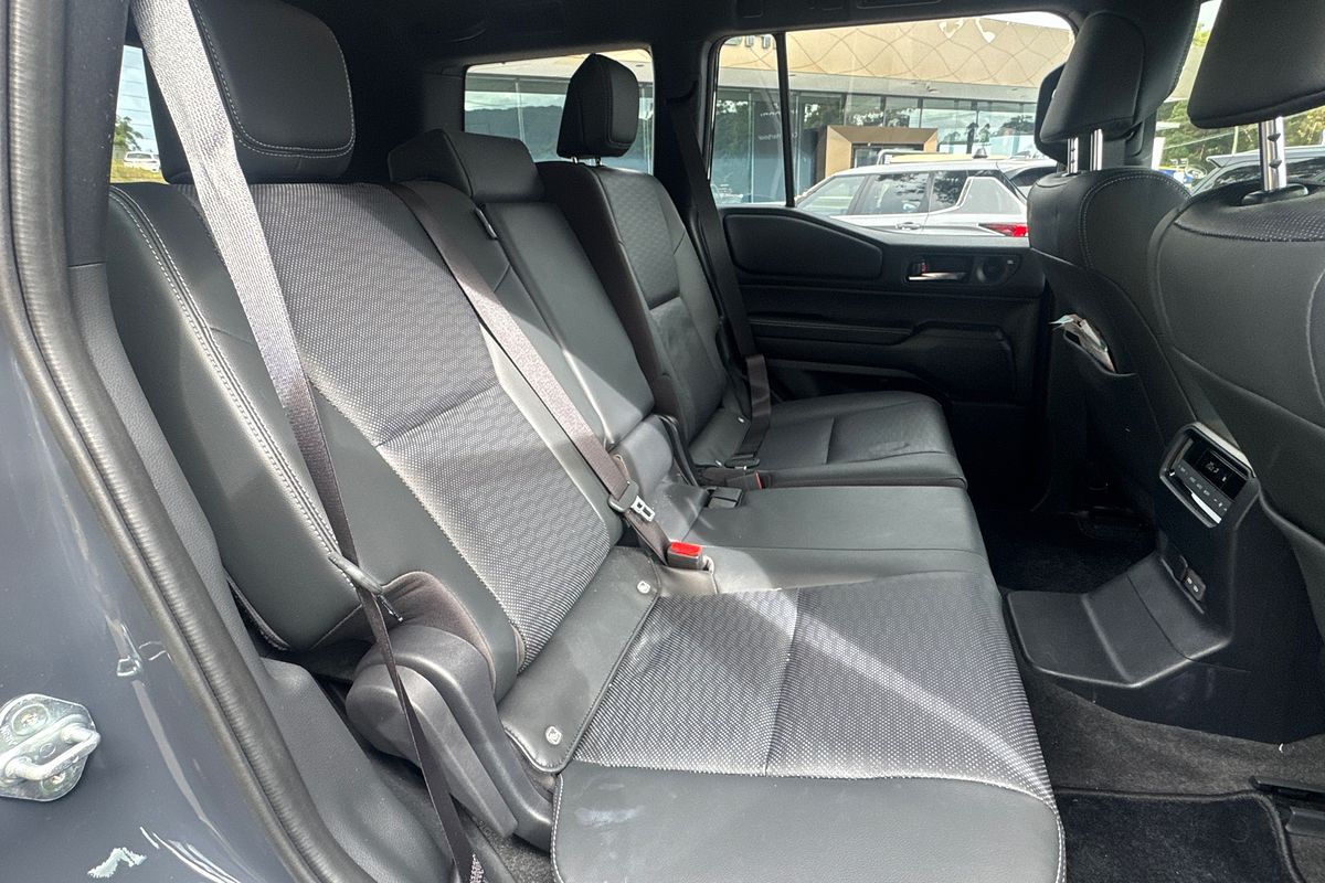 2024 Toyota Landcruiser Prado Altitude GDJ251R