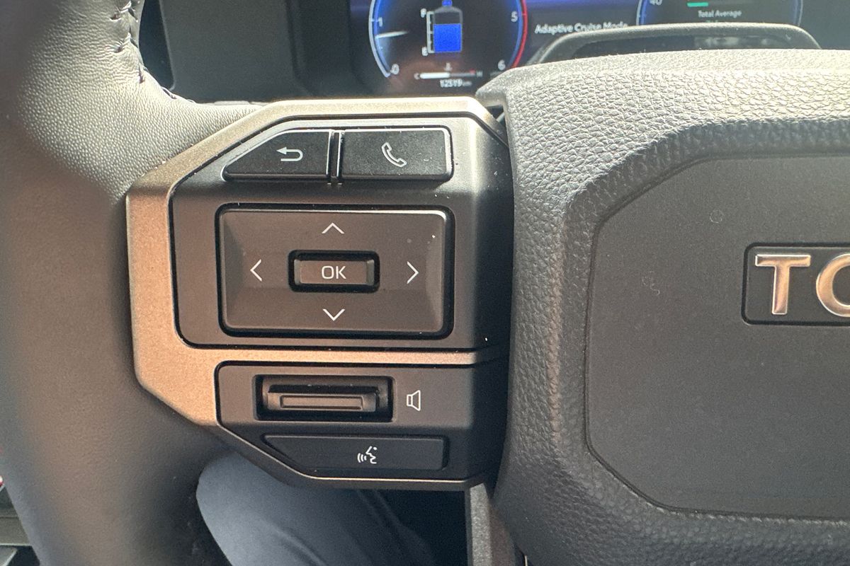 2024 Toyota Landcruiser Prado Altitude GDJ251R