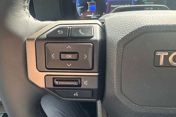 2024 Toyota Landcruiser Prado Altitude GDJ251R