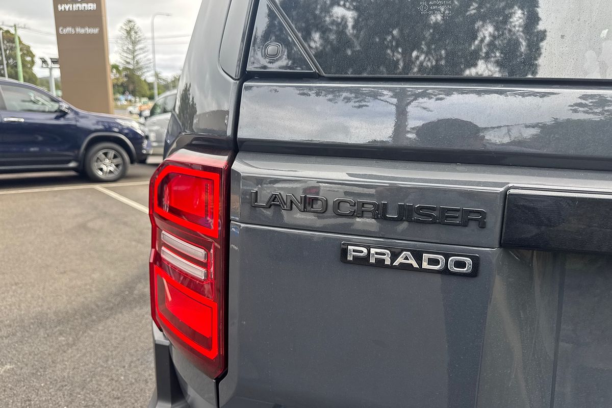 2024 Toyota Landcruiser Prado Altitude GDJ251R
