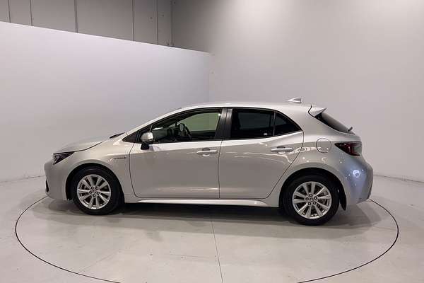 2023 Toyota Corolla SX Hybrid ZWE219R