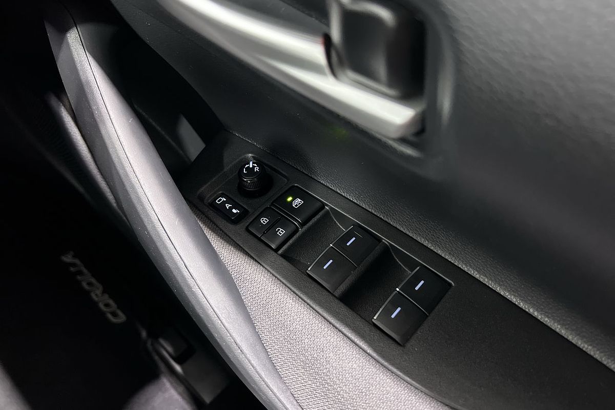2023 Toyota Corolla SX Hybrid ZWE219R