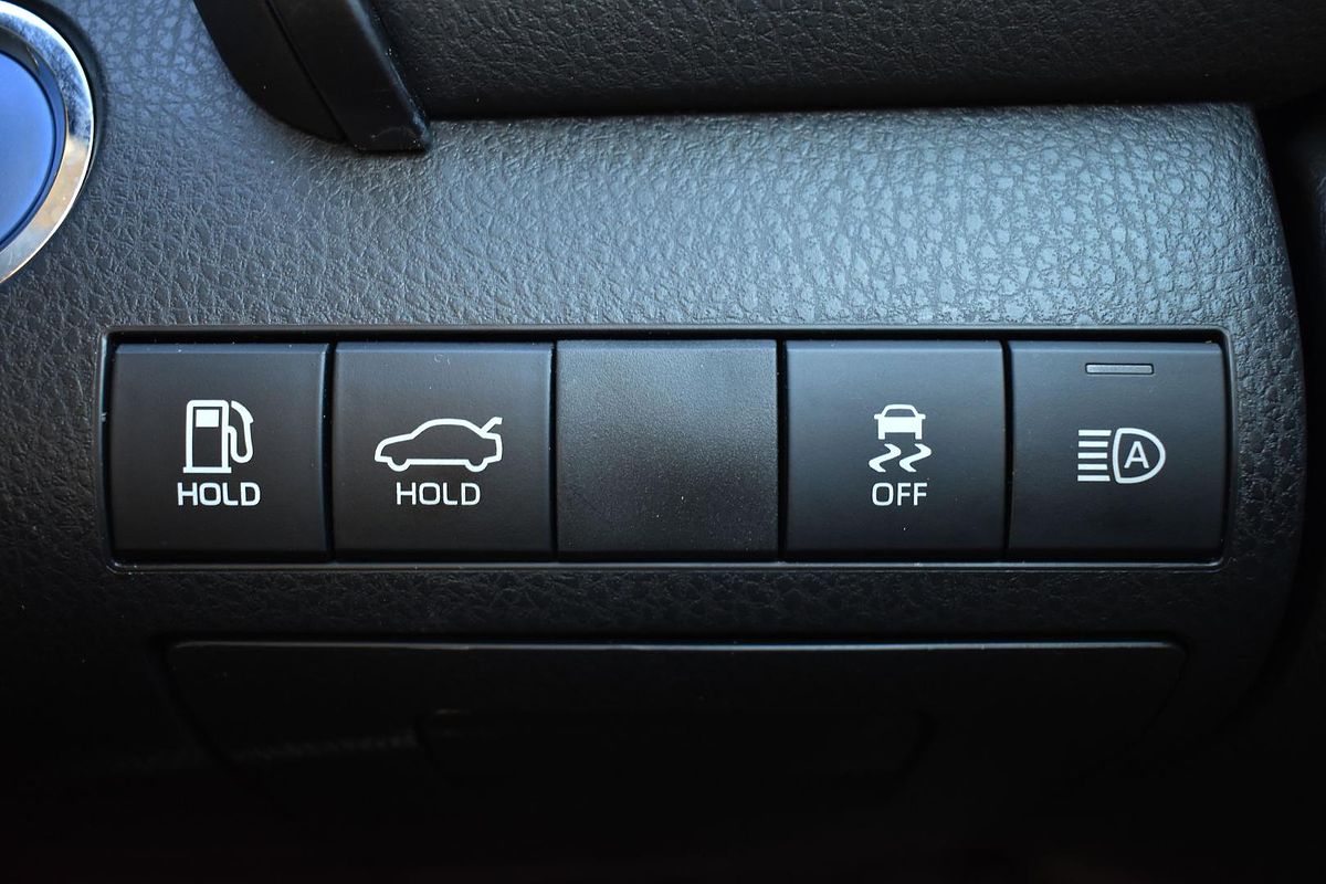 2024 Toyota Camry Ascent AXVH70R
